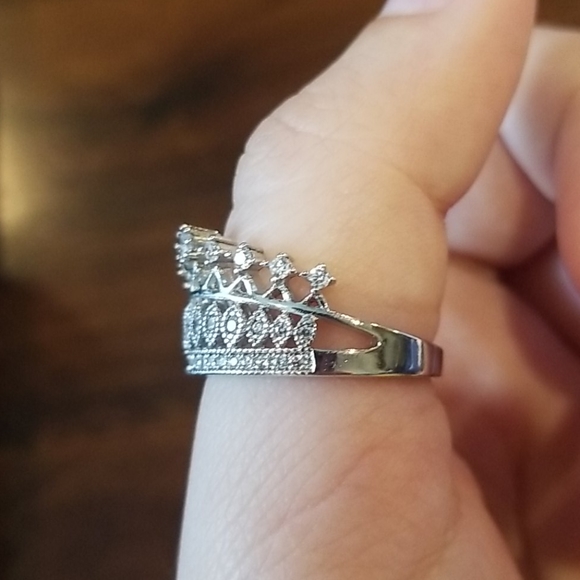 👑Crown Ring👑 - Picture 3 of 5